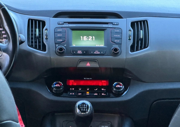 Kia Sportage cena 46900 przebieg: 229000, rok produkcji 2014 z Miłakowo małe 742